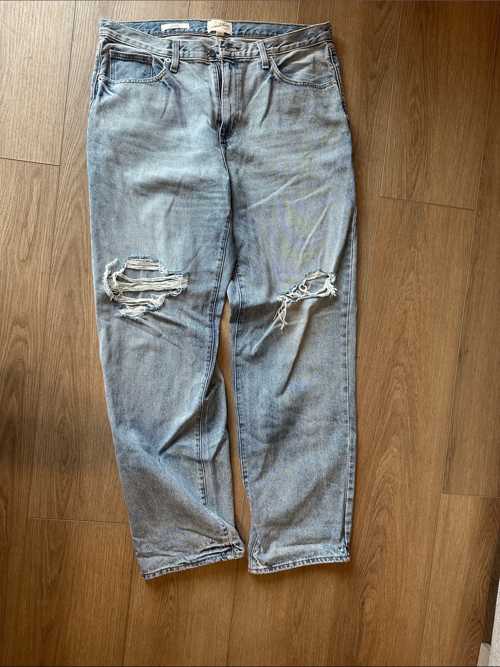 Universal Thread 90s Baggy Jeans with Light Distressing
